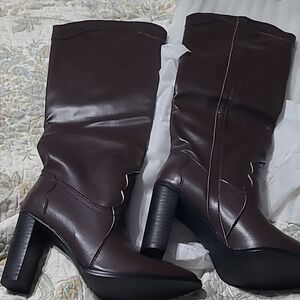 Elegant Brown Women's Boots